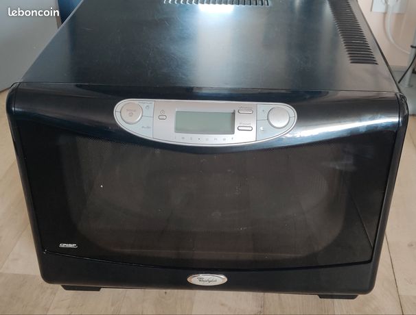 Grand Four micro ondes et Grill micro-ondes WHIRLPOOL
