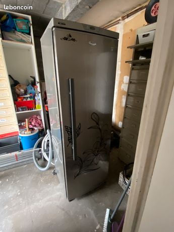 Grand réfrigérateur pour appoint garage ou