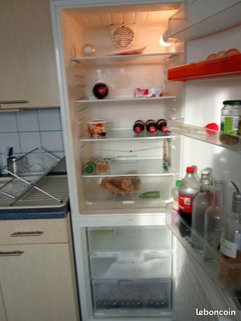 Grand Frigo+congélateur sur Palavas . .A récupérer sam 13 ou dim 14 sept