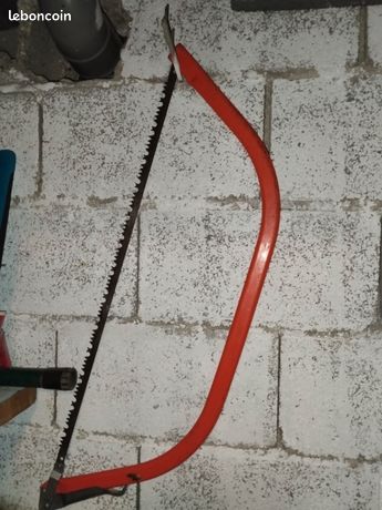 Grande scie a bois manuel