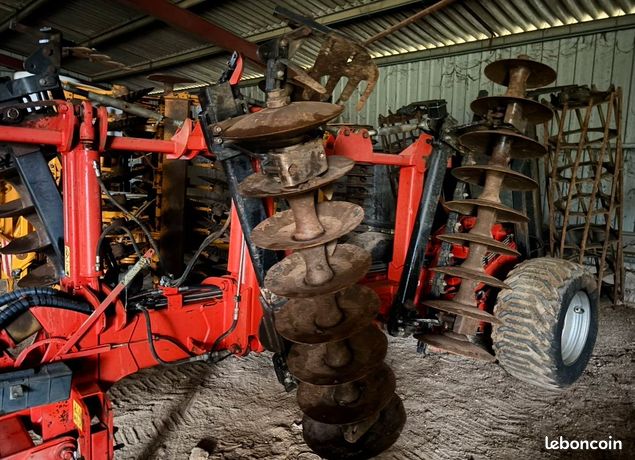 Gregoire Besson ACERO 32