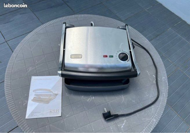 Grill Riviera et Bar QD347A
