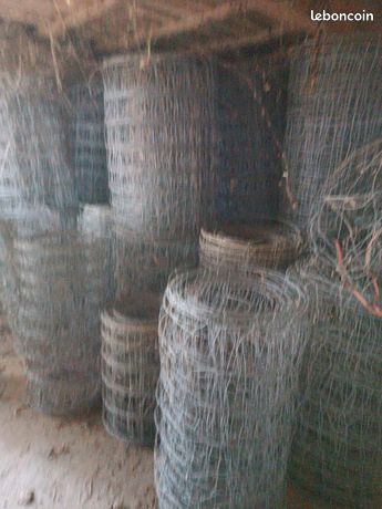 Grillage a mouton et barbelé