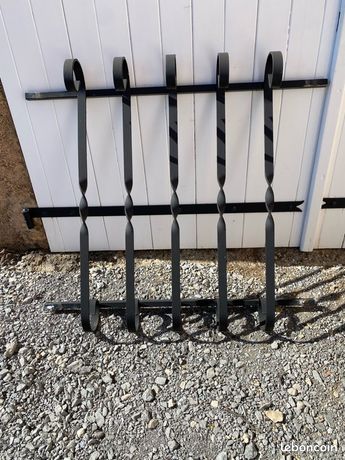 Grille de défense fer forgé