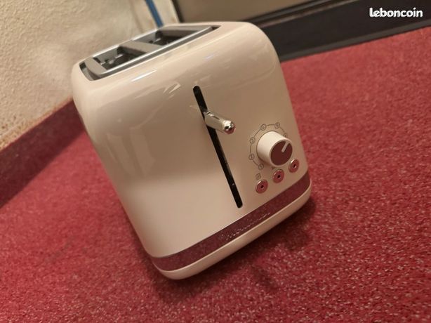 Grille pain de la marque MOULINEX en très bon état 15 euros