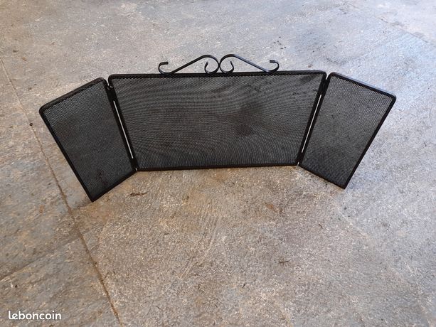 Grille protection pare-feu cheminée