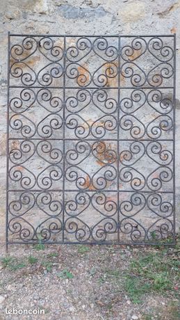 Grille en fer forgé