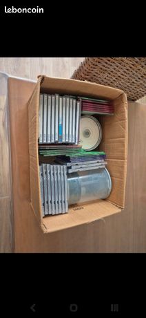 Gros Lot CD vierges et boîte de rangement