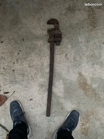 Grosse clef a griffe