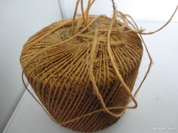 Grosse pelote de ficelle