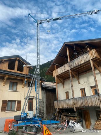 Grue Mazeau MIDI LT14RD lest additionels VL Tractable 35t avec Seau beton et Fourches lève-palette