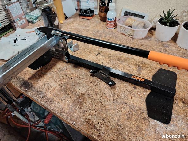 Guillotine rail et montant placo