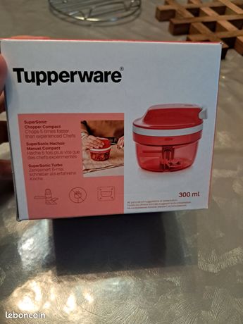 Hachoir manuel tupperware