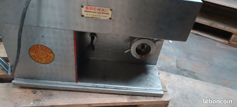 Hachoir réfrigérée