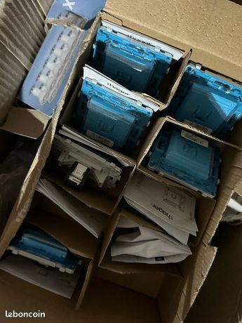 Hager plaques et RJ45