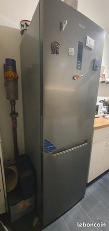 HAIER HBM-686XNFN Réfrigérateur congélateur bas 315L