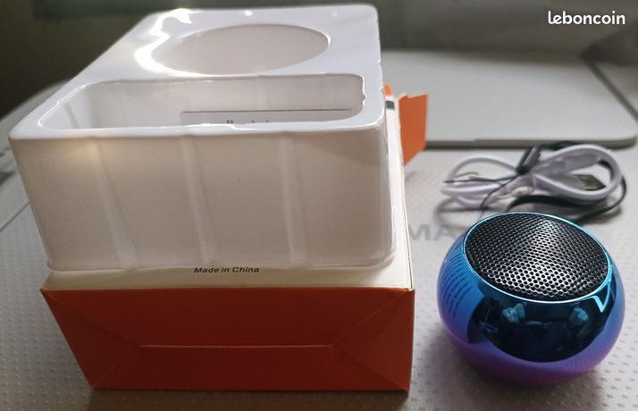 Haut-parleur Bluetooth portable sans fil, acier