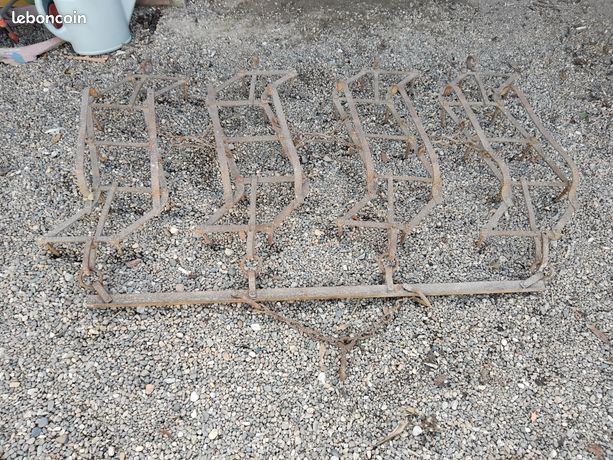 Herse de ferme anciennes