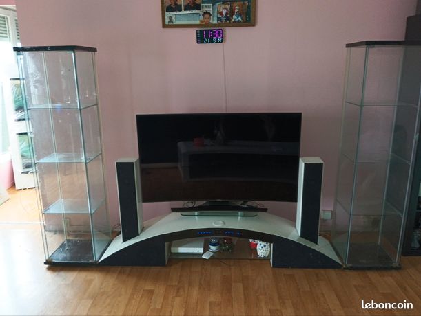 Home cinéma tv et vitrines