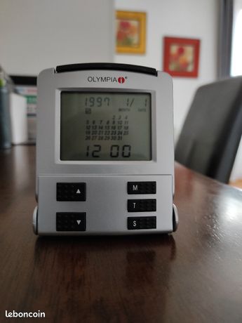 Horloge de bureau pour passage An 2000