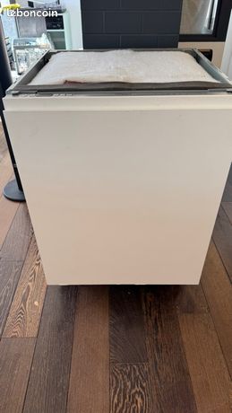 HOTPOINT - Lave vaisselle tout integrable 60 cm HIO 3 T 141 W 14 couverts 9 programmes 41 db