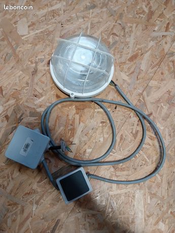 Hublot avec interrupteur