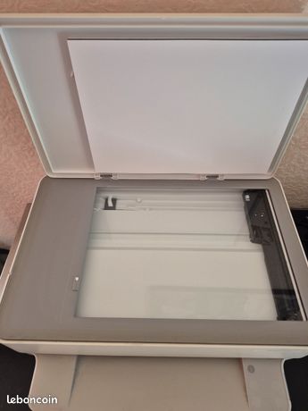 Imprimante HP ENVY 6030 en excellente état de fonctionnement avec accessoires