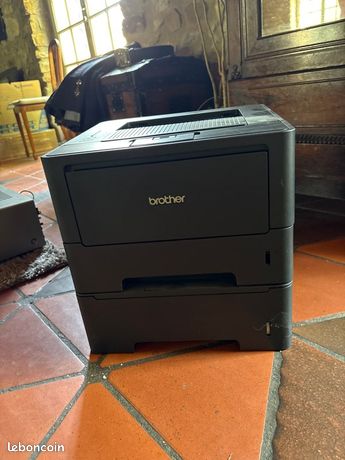 Imprimante Laser avec bac supplémentaire