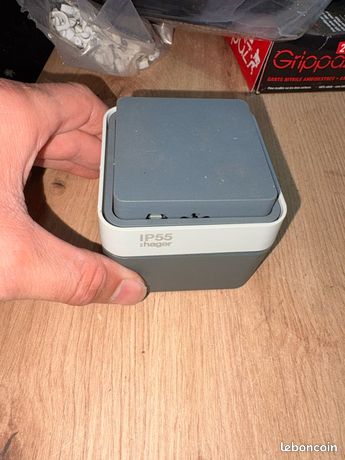 Interrupteur étanche Hager