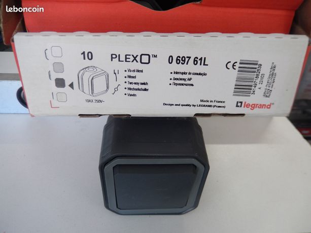 Interrupteur ou va-et-vient étanche Plexo 10AX 250V~ Legrand