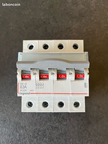 Interrupteur sélectionneur tetrapolaire 4p 400v 63a Legrand 406481