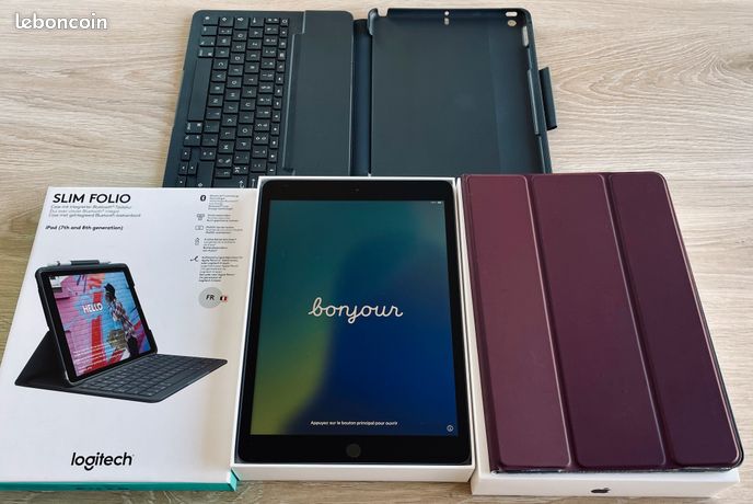 IPad 8 génération 102 32 Go Gris sidéral + clavier Logitech Slim Folio