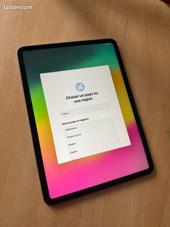 IPAD PRO M1 11" 2TO TB 2000go neuf jamais servi