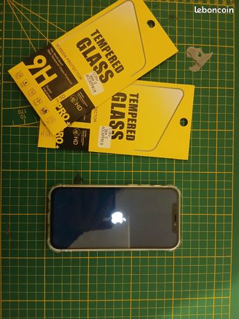 Iphone 12 128Go avec coque verre trempe sur écran +2