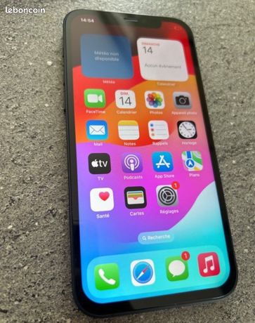 IPhone 12 noir 64Gb débloqué excellent état