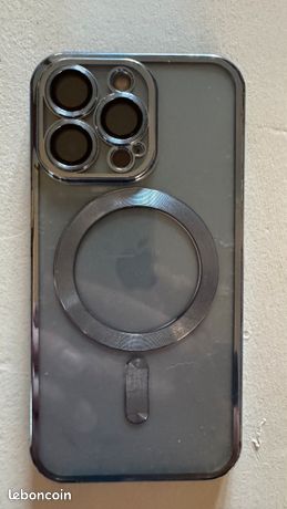 Iphone 13 Pro comme neuf écouteurs jamais servis