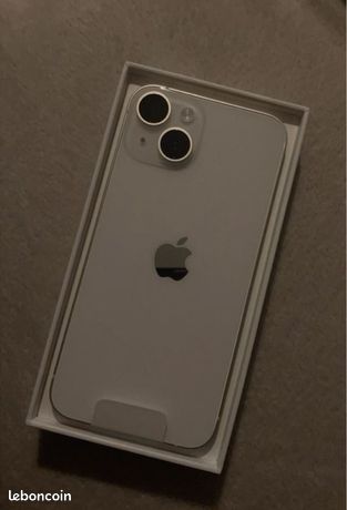 Iphone 14 Apple avec accessoires neuf