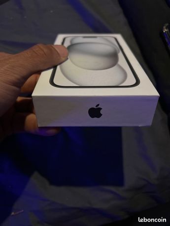 IPhone 15 dans la boîte 128g