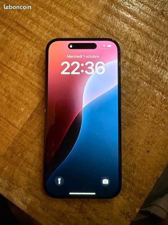 IPhone 15 noir 128go