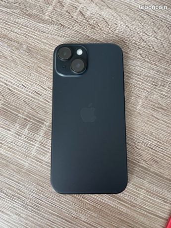 IPhone 15 noir 128Go