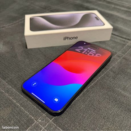 IPhone 15 Pro Max bleu titane 256Go