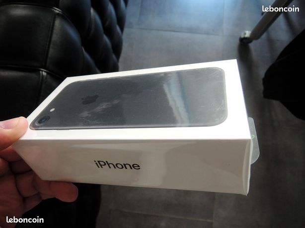 IPhone 7 128Go NEUF Noir EMBALLE dans sa emballage plastiqué