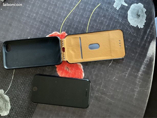 IPhone SE 2020 64 GO