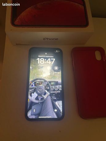 IPhone XR rouge 64GB négociable