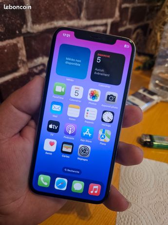 IPhone xs 64gb { lire l'annonce}