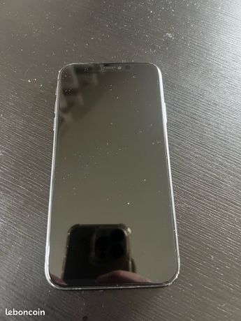 IPhone 11 64go écran arrière fissuré