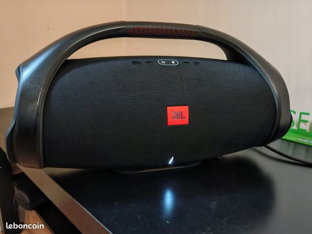 JBL Boombox 2 bone état