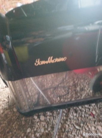 Je mets une machine professionnelle à café