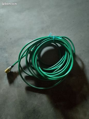 Je du tuyau d'arrosage