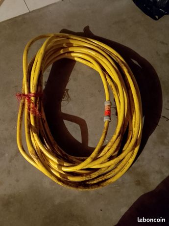 Je vends du tuyau pour arroser